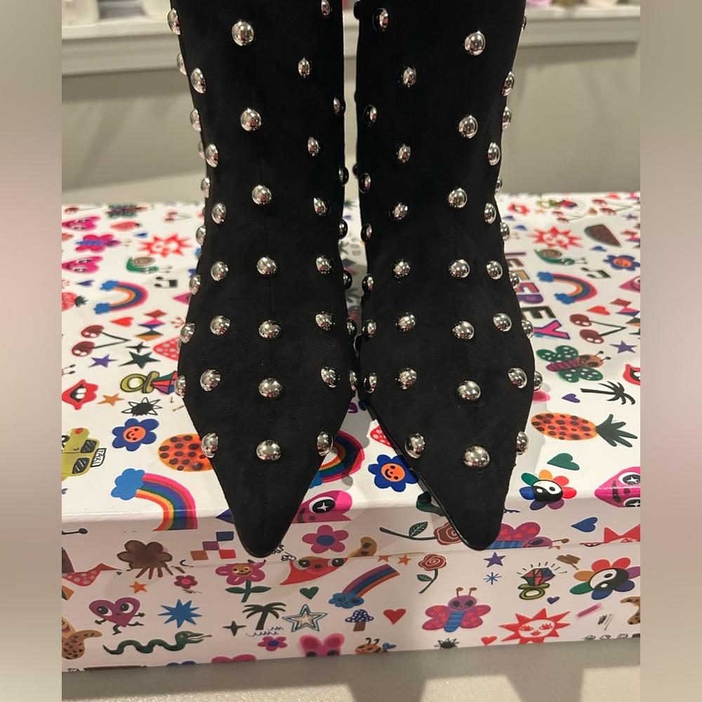 ✨Jeffrey Campbell Studded Knee-High Boots Size 6✨ - Picture 7 of 8